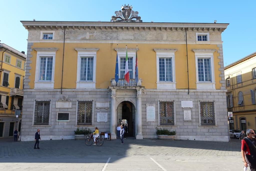 Appartamento La Casa Di Loris Sarzana Esterno foto