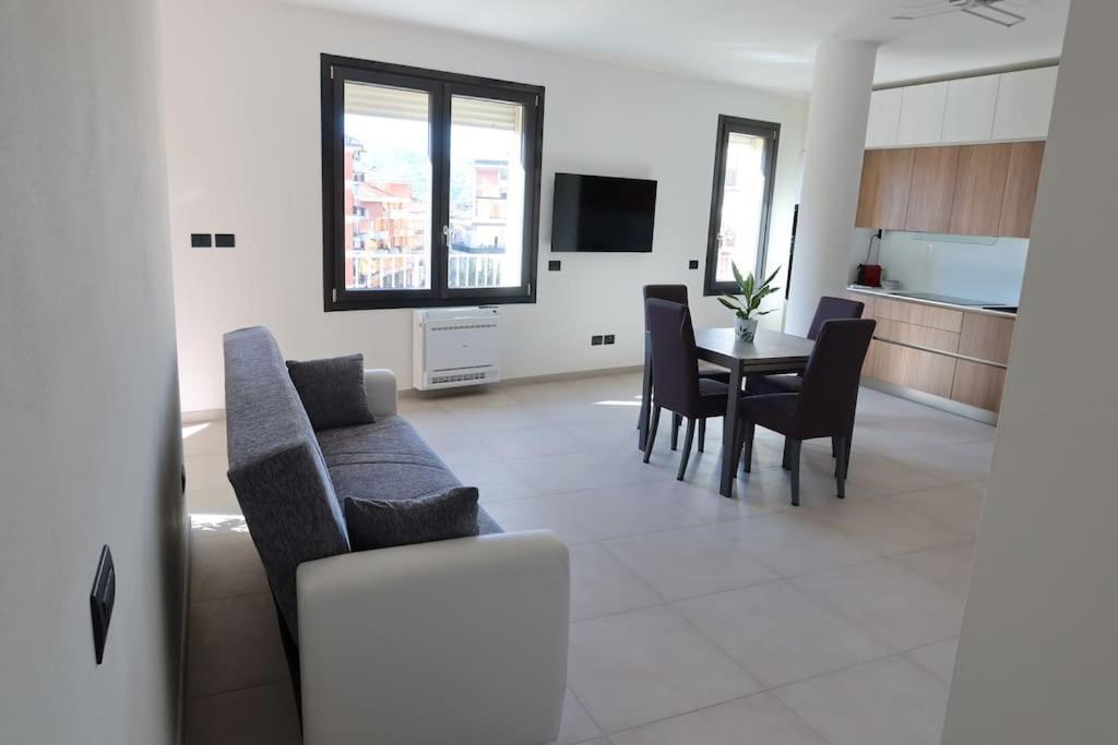 Appartamento La Casa Di Loris Sarzana Esterno foto